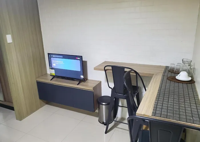 La Luz - Smdc Breeze Residences 3*